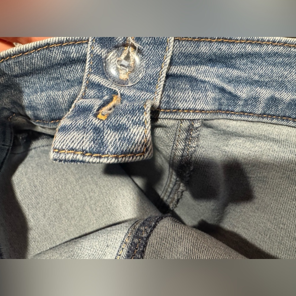 Stylish Blue Denim Button-Front Dress - Picture 4 of 4